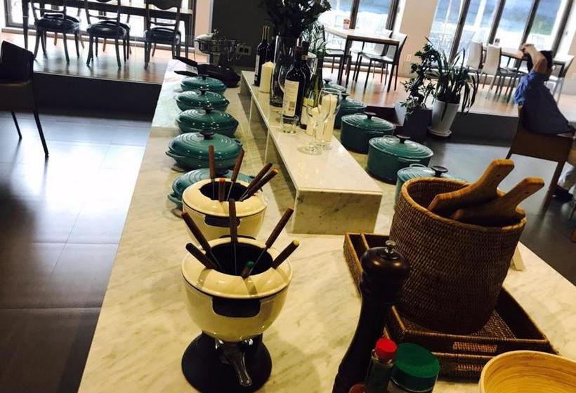 ホテル Palgong Emillia