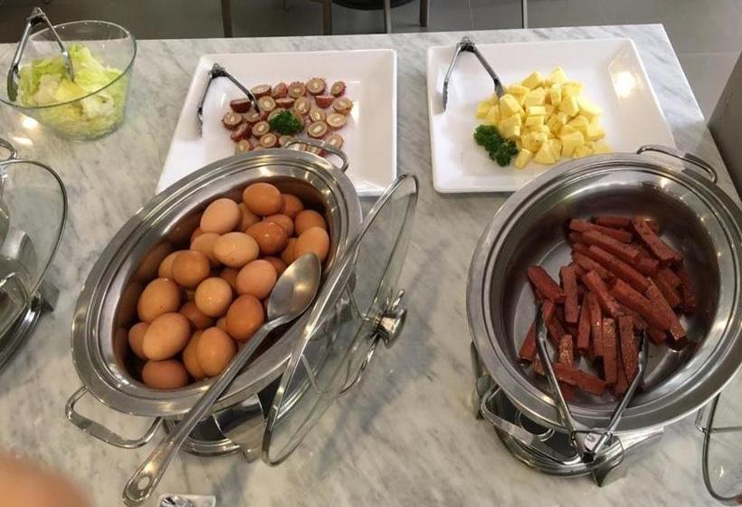 ホテル Palgong Emillia