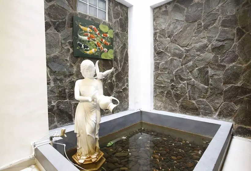 ホテル Reddoorz Near Cilandak Town Square