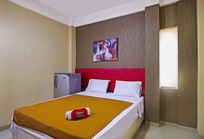 ホテル Reddoorz Near Cilandak Town Square