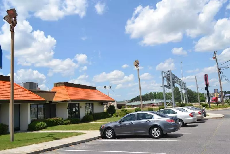 ホテル Super 8 By Wyndham Rocky Mount I 95 Exit 145