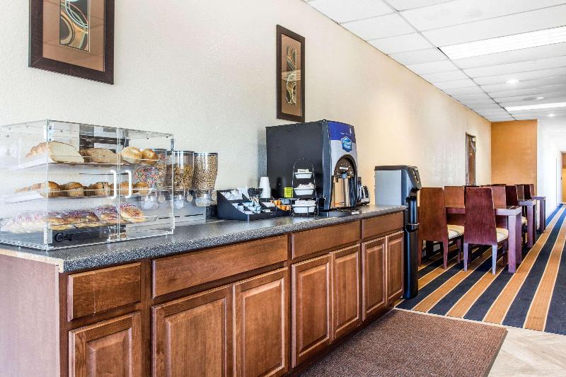 فندق Super 8 By Wyndham Rocky Mount I 95 Exit 145