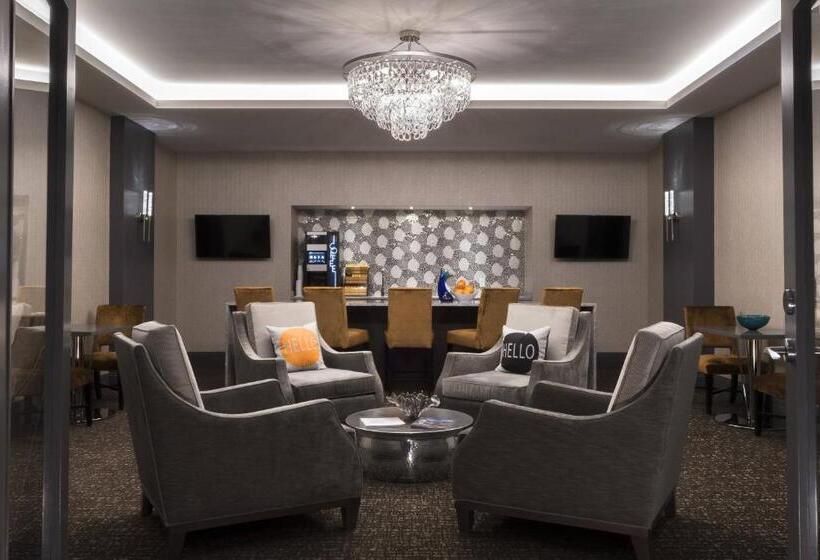 فندق The Current Iowa, Autograph Collection