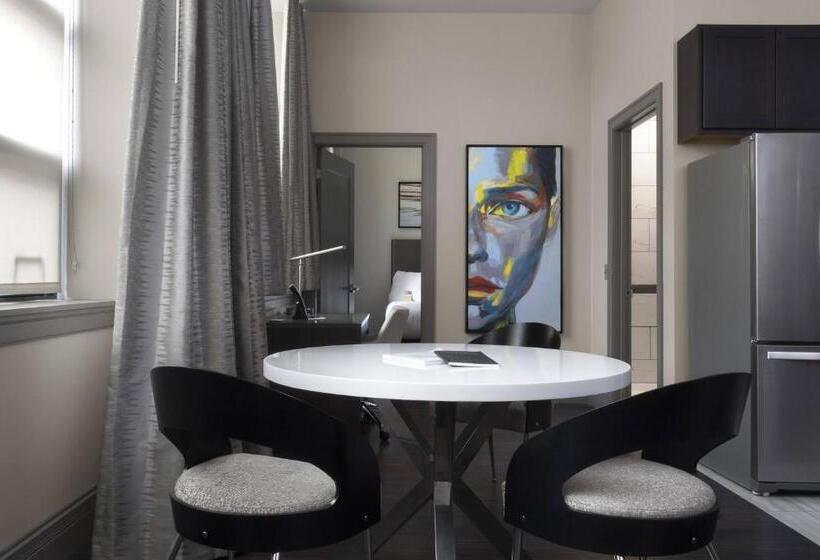 فندق The Current Iowa, Autograph Collection