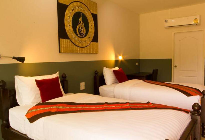 Отель The Rise Resort