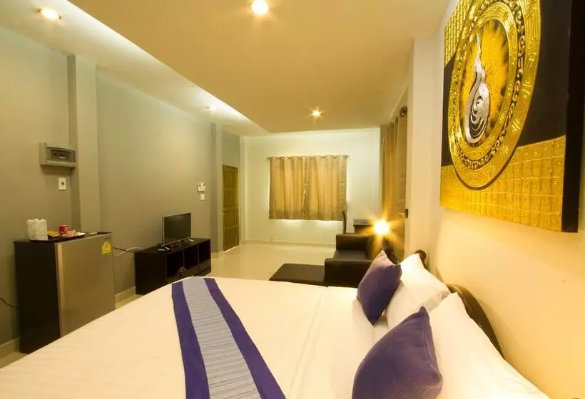 هتل The Rise Resort