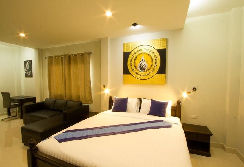 Отель The Rise Resort