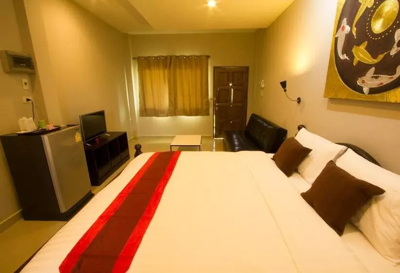 هتل The Rise Resort