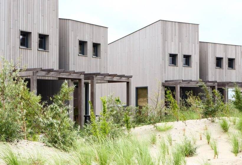 Oasis Punt West Hotel & Beach Resort