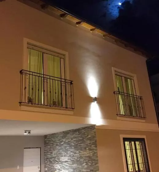 تختخواب و صبحانه Villa Lidia Teramo