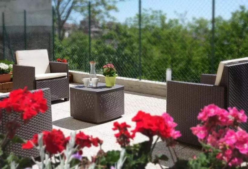 تختخواب و صبحانه Villa Lidia Teramo