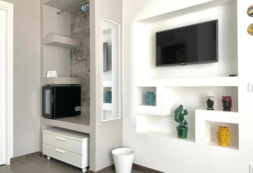 Cala Azzurra Macari Bed And Breakfast And Holidays House