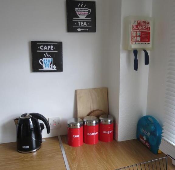 City Centre Great Location Parking   Fast Wifi