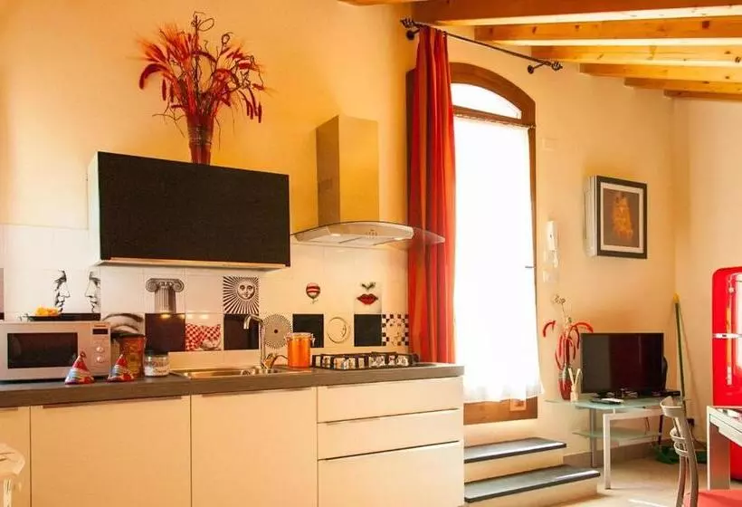 هتل Appartamenti Antico Frantoio Doria