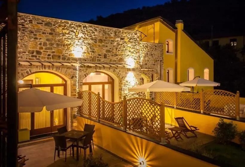 هتل Appartamenti Antico Frantoio Doria