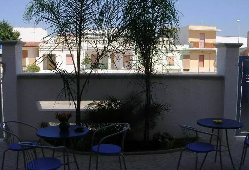 Hotelli B&b Gioiello Del Mare