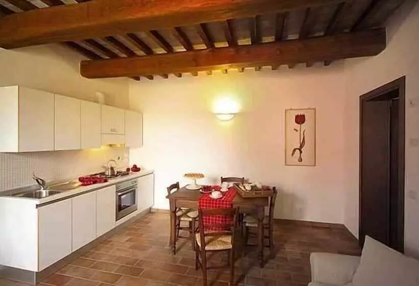 Hotelli Agriturismo Casale Le Selvette