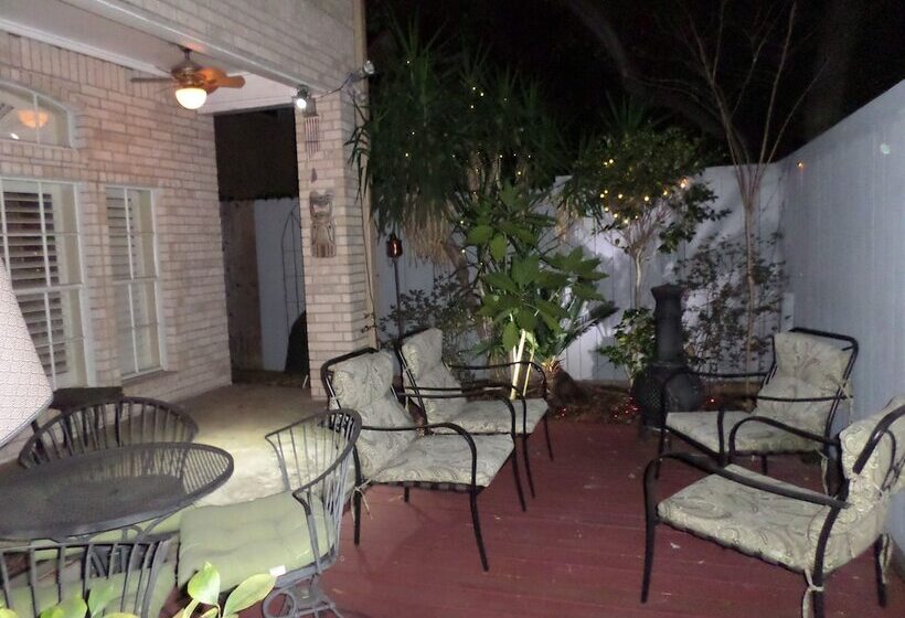 هتل Cityspaces Bnb