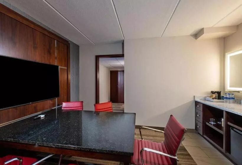 Hotelli Four Points By Sheraton Atlanta Airport West