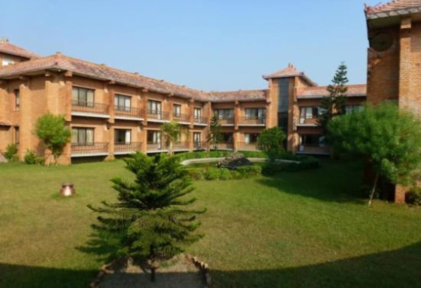 هتل Lumbini Garden New Crystal