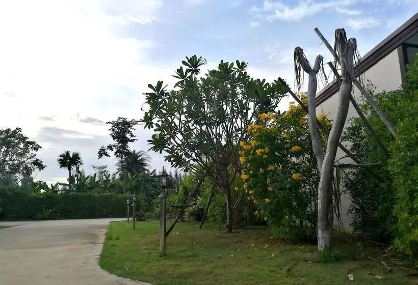 Hotelli On Green Resort