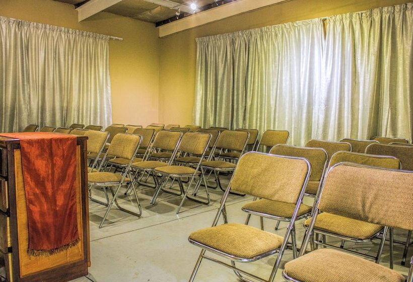 Отель Rainforest Boutique Camp