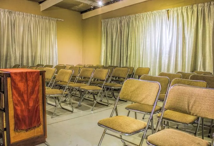 Hotelli Rainforest Boutique Camp