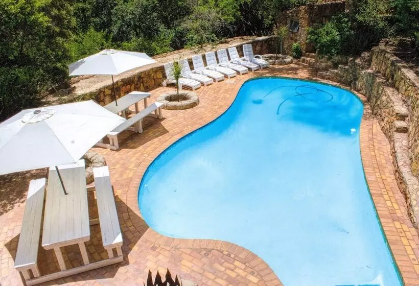 Hotelli Rainforest Boutique Camp