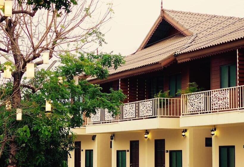 호텔 Srisiam Resort