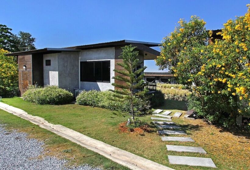 בית מלון כפרי White Knot Khao Yai