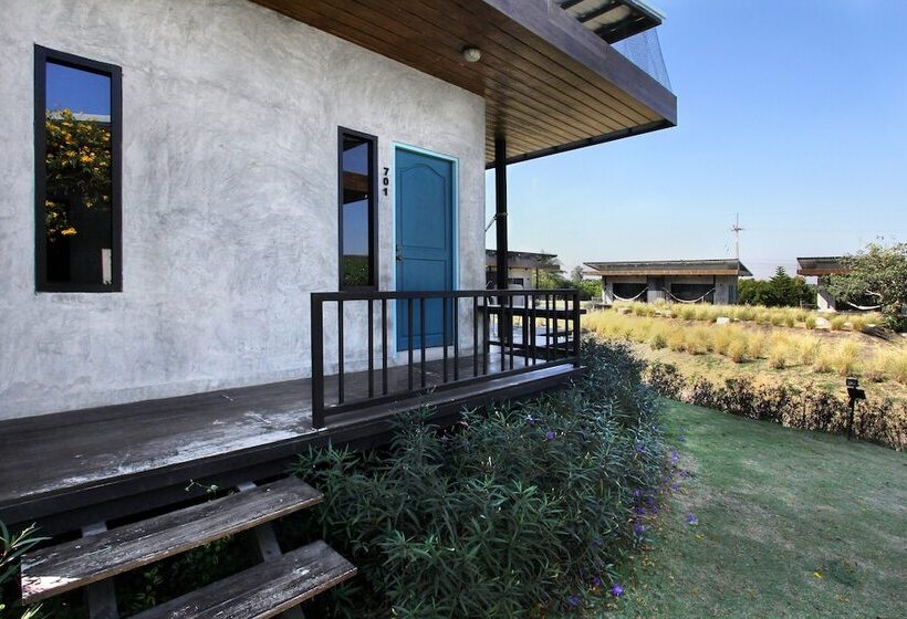 בית מלון כפרי White Knot Khao Yai