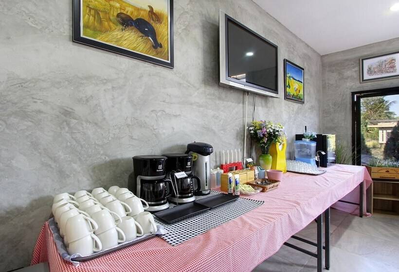 בית מלון כפרי White Knot Khao Yai