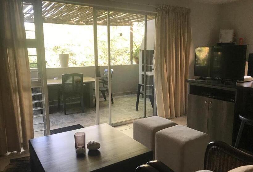 פנסיון Beach Forest Lodge