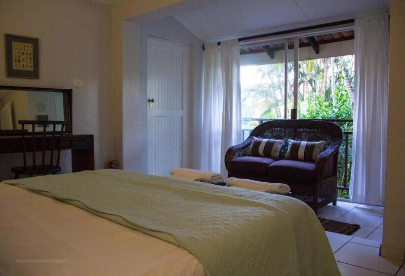 פנסיון Beach Forest Lodge