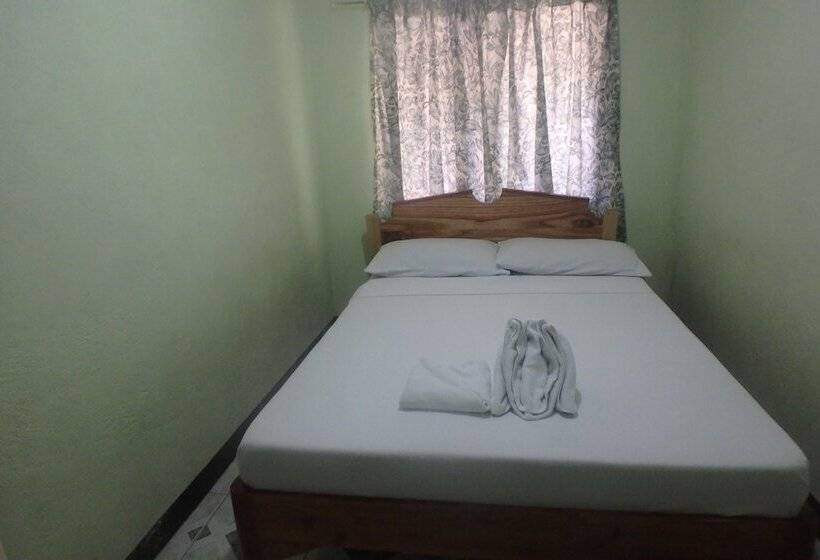 Cămin Casa Bonita Inn Oslob