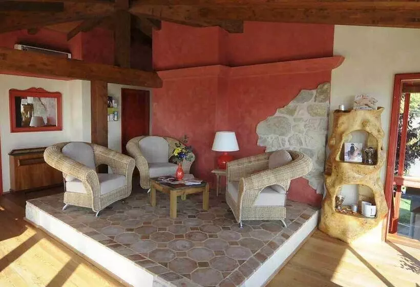 Hostelli Villa Valentina Spa