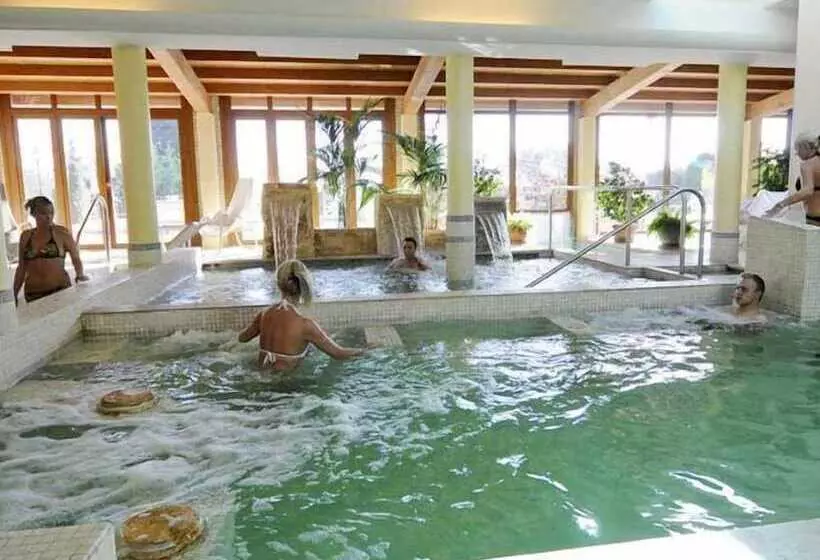 Hostelli Villa Valentina Spa