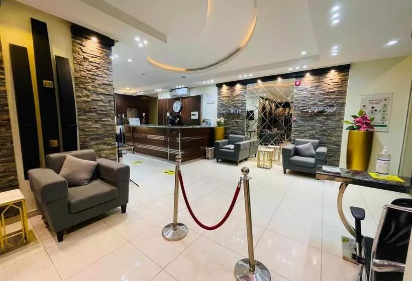 هتل Al Amoria Apartments