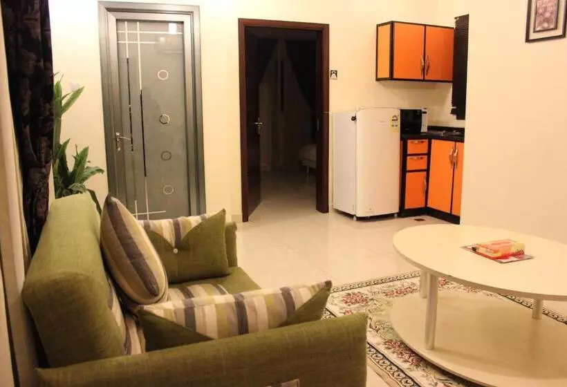 هتل Al Amoria Apartments