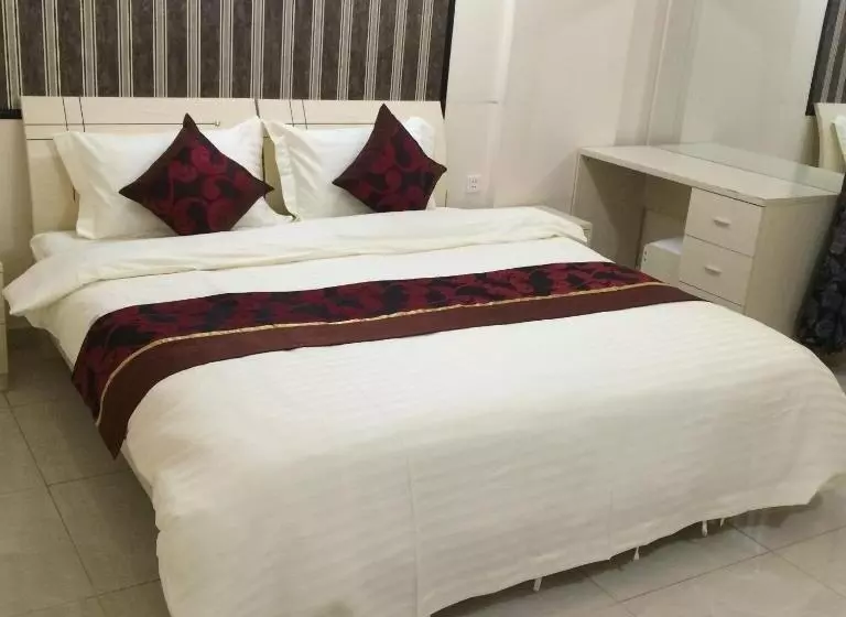 هتل Al Amoria Apartments