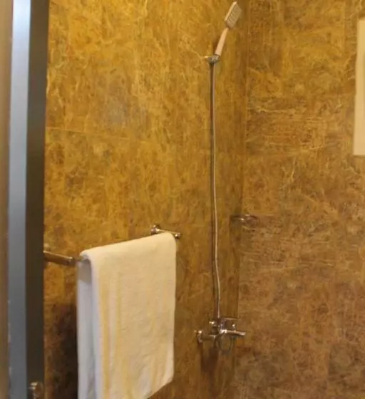 هتل Al Amoria Apartments