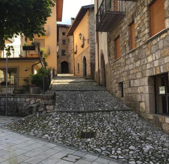 בית מלון כפרי Americana