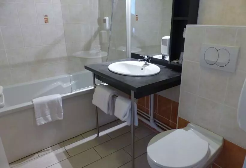 ホテル L Océane Angers Parc Expo