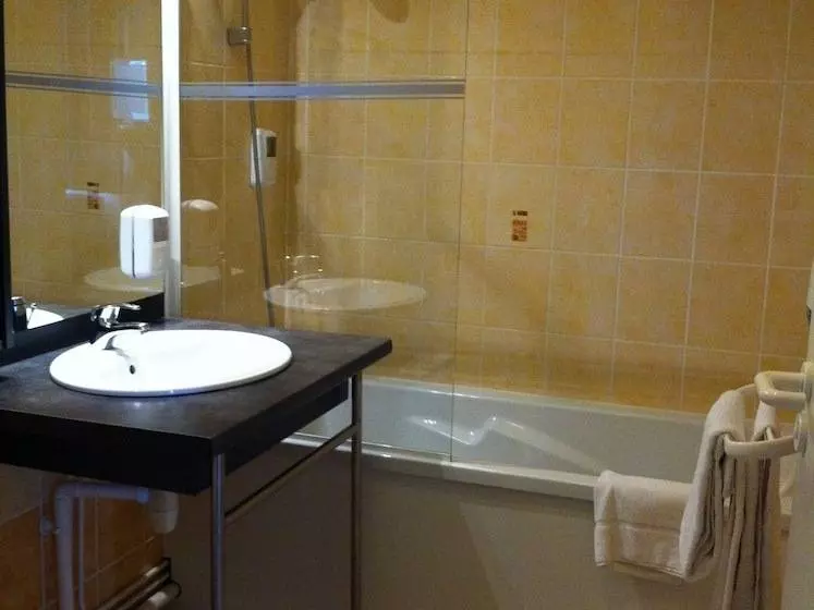 ホテル L Océane Angers Parc Expo