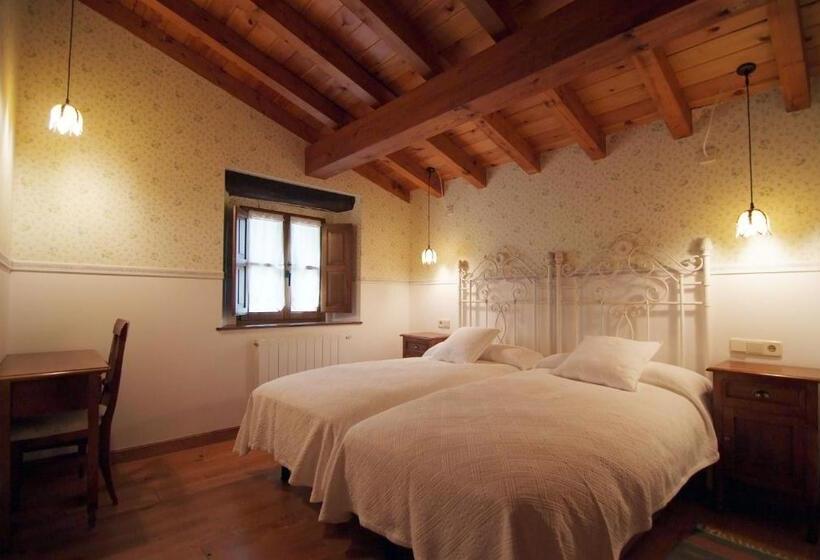 Отель La Lobera