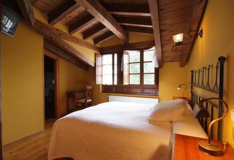 Отель La Lobera