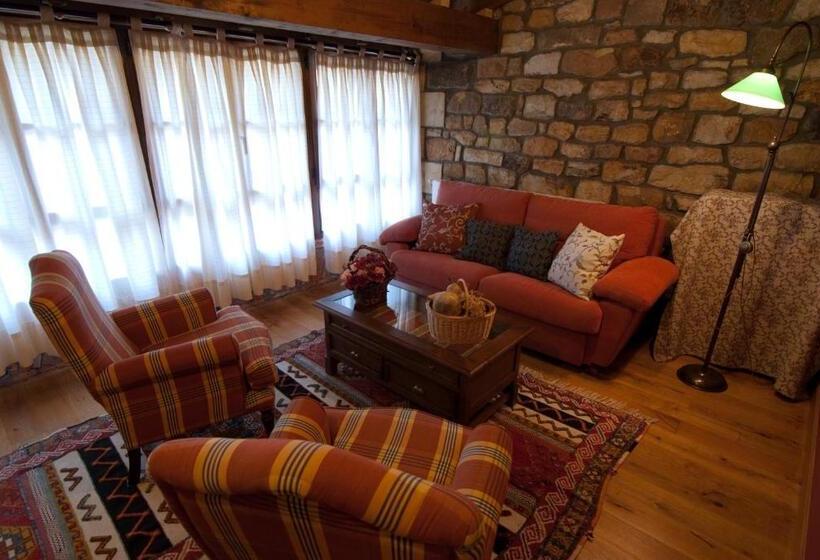 Отель La Lobera