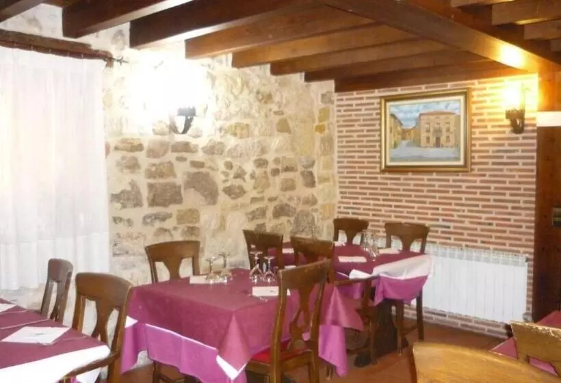 Maaseutuhotelli Rural Villa De Silos