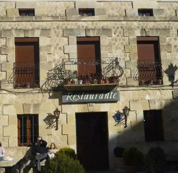 Maaseutuhotelli Rural Villa De Silos