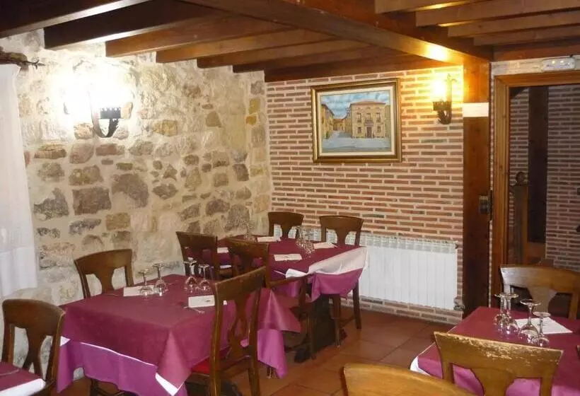 Maaseutuhotelli Rural Villa De Silos